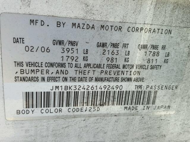 JM1BK324261492490 - 2006 MAZDA 3 S WHITE photo 10