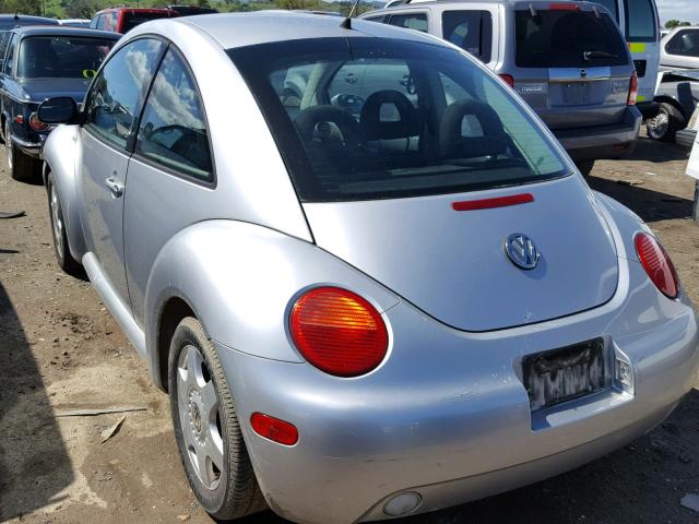 3VWBK21C31M427711 - 2001 VOLKSWAGEN NEW BEETLE 银色 照片 3