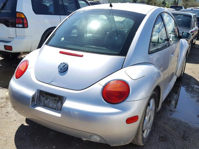 3VWBK21C31M427711 - 2001 VOLKSWAGEN NEW BEETLE SILVER photo 4