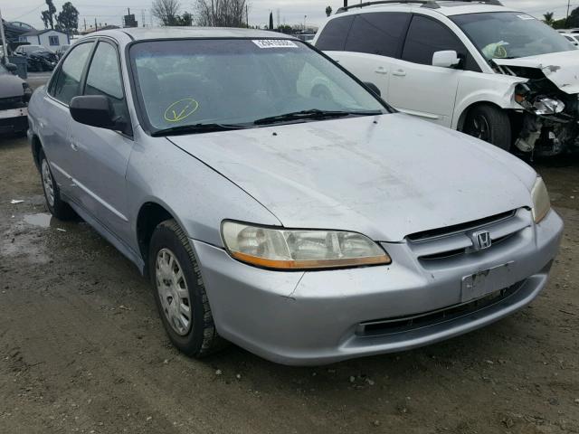 1HGCF86672A161823 - 2002 HONDA ACCORD VAL SILVER photo 1