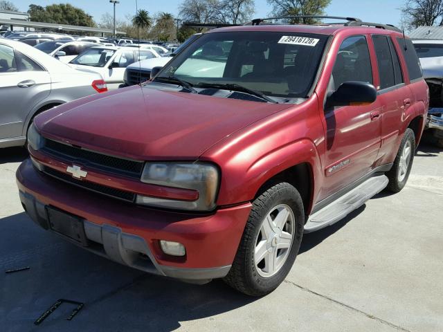 1GNDT13S322320343 - 2002 CHEVROLET TRAILBLAZE RED photo 2