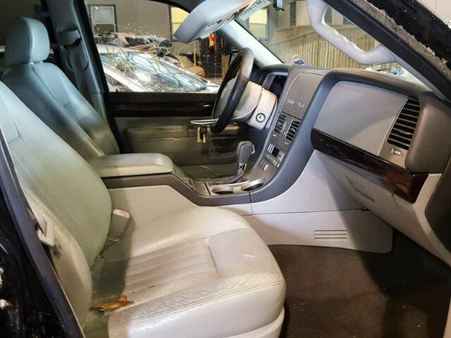 5LMEU88H24ZJ05474 - 2004 LINCOLN AVIATOR 黑色 照片 5