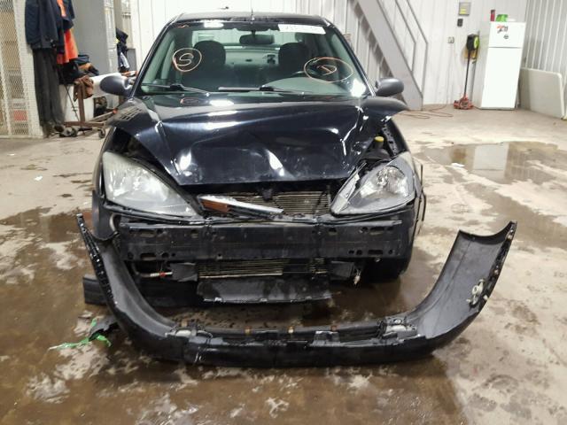 1FAFP38313W241840 - 2003 FORD FOCUS ZTS BLACK photo 9