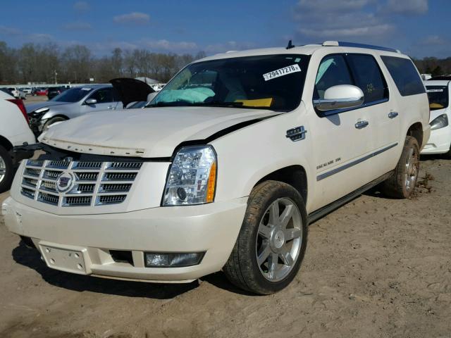 1GYS4JEF2BR112114 - 2011 CADILLAC ESCALADE E WHITE photo 2