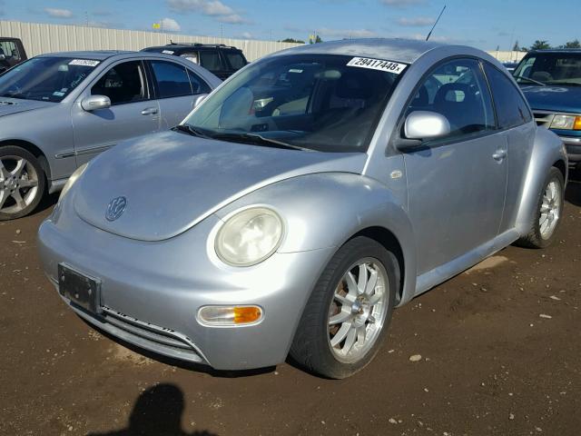 3VWBC21C3XM450315 - 1999 VOLKSWAGEN NEW BEETLE 银色 照片 2