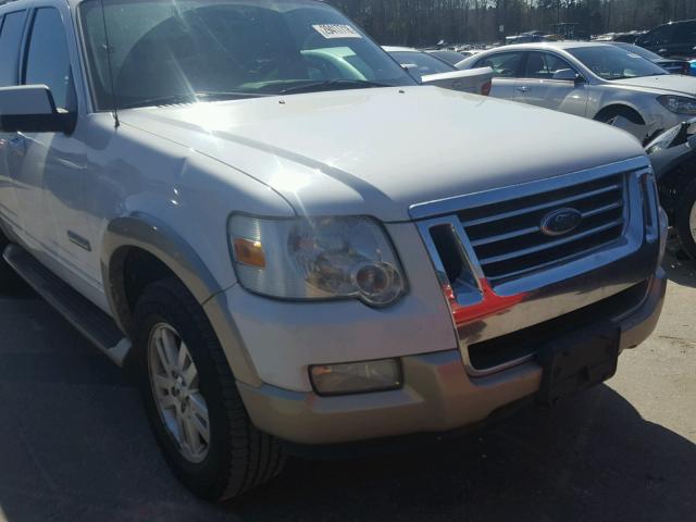 1FMEU64E16UB72229 - 2006 FORD EXPLORER E WHITE photo 9