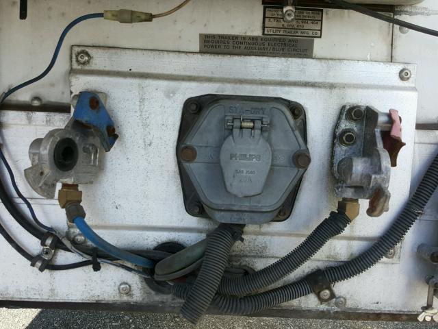 1UYVS23673U905703 - 2003 UTILITY TRAILER WHITE photo 8