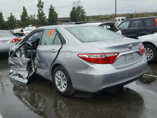 4T1BF1FK0FU047466 - 2015 TOYOTA CAMRY LE SILVER photo 3