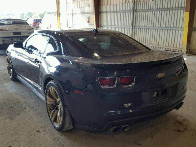 2G1FL1EP1D9806821 - 2013 CHEVROLET CAMARO ZL1 蓝色 照片 3