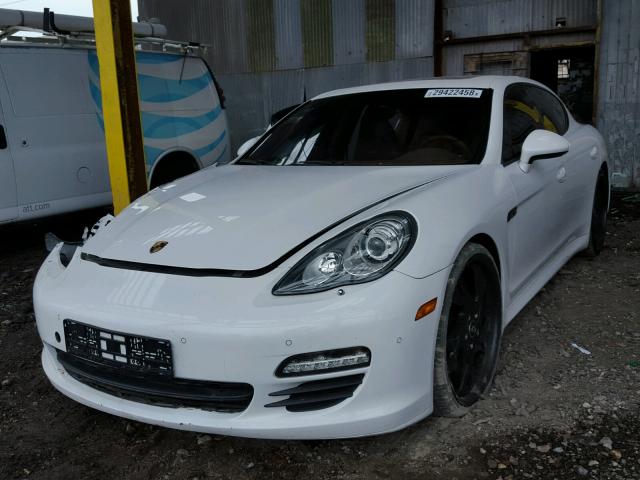 WP0AA2A76CL070890 - 2012 PORSCHE PANAMERA 2 WHITE photo 2