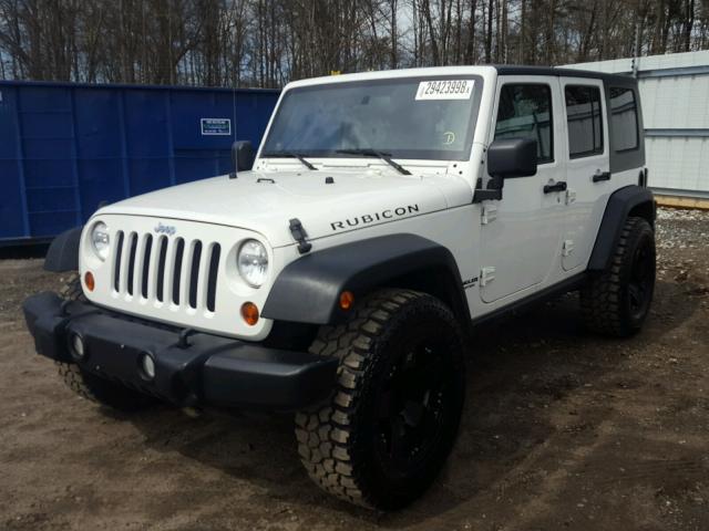 1J4HA6H15AL103506 - 2010 JEEP WRANGLER U WHITE photo 2