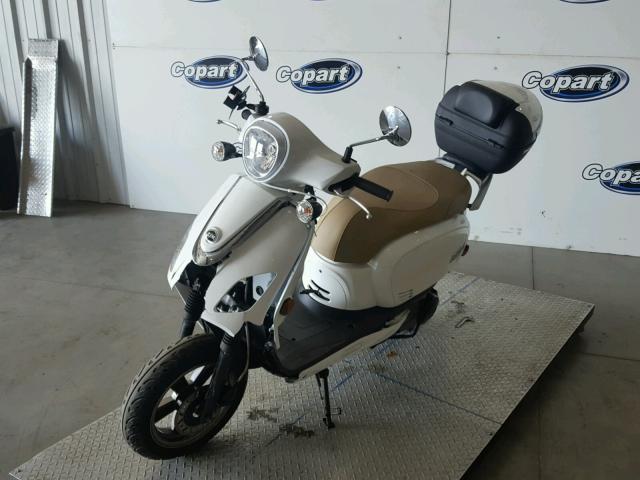 RFGBS1LE0HXXA1438 - 2017 SYM SCOOTER WHITE photo 2