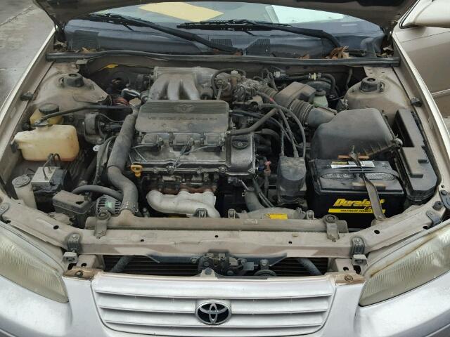 JT2BF22K3V0082985 - 1997 TOYOTA CAMRY LE TAN photo 7