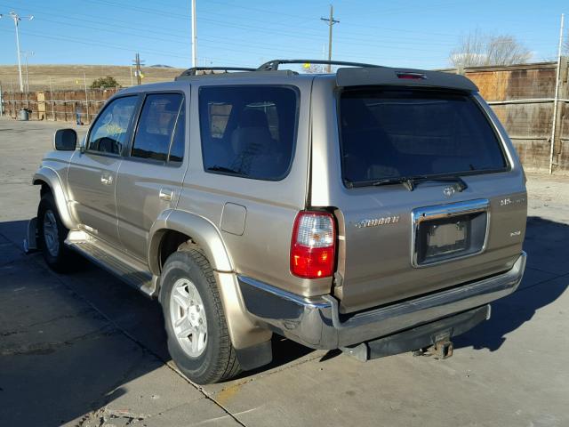 JT3HN86R029077446 - 2002 TOYOTA 4RUNNER SR GOLD photo 3