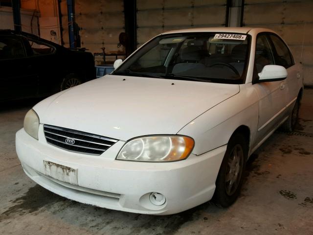 KNAFB121535259779 - 2003 KIA SPECTRA BA WHITE photo 2