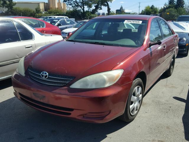 4T1BE32K22U001622 - 2002 TOYOTA CAMRY LE RED photo 2