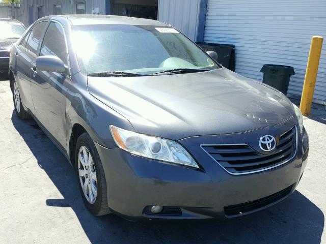 4T1BK46KX9U590857 - 2009 TOYOTA CAMRY SE GRAY photo 1