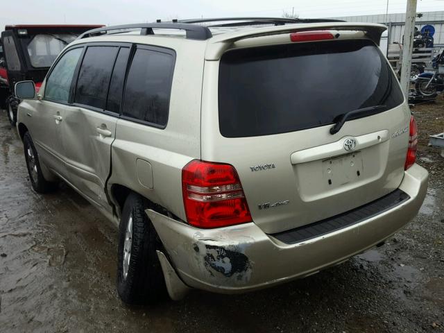 JTEHF21A730134797 - 2003 TOYOTA HIGHLANDER GOLD photo 3