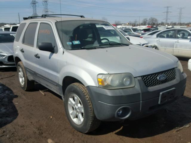 1FMYU93186KC42205 - 2006 FORD ESCAPE XLT SILVER photo 1