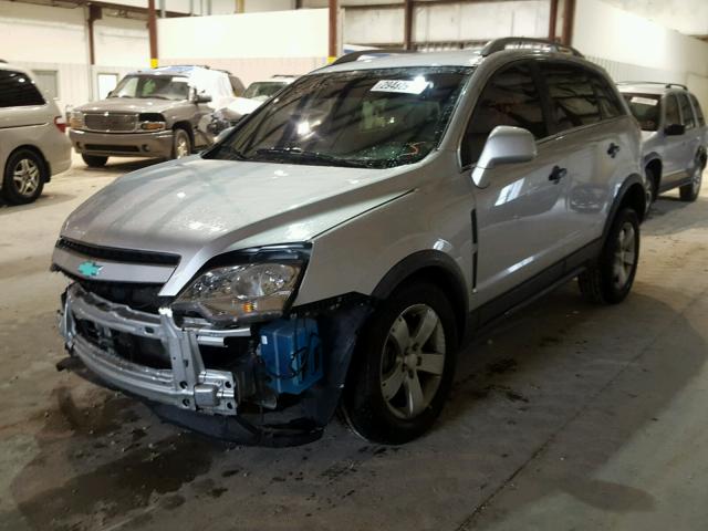 3GNAL2EK2CS579238 - 2012 CHEVROLET CAPTIVA SP SILVER photo 2