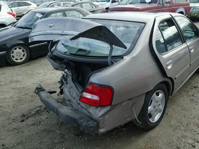 1N4DL01D51C104645 - 2001 NISSAN ALTIMA XE TAN photo 10