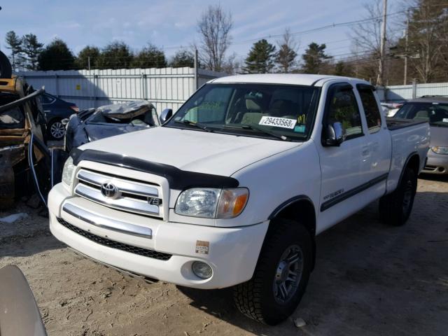 5TBBT44136S480835 - 2006 TOYOTA TUNDRA ACC WHITE photo 2