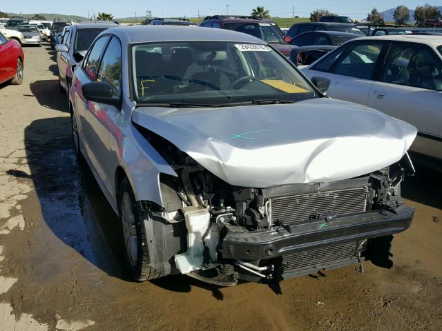 3VW2K7AJ8FM256389 - 2015 VOLKSWAGEN JETTA BASE 银色 照片 1