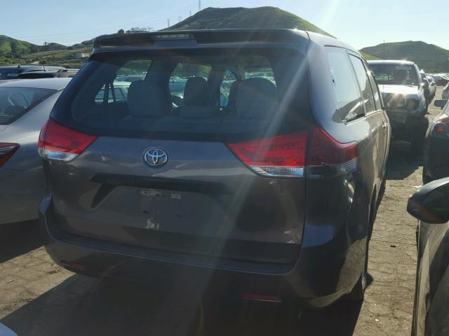 5TDZK3DC9DS404859 - 2013 TOYOTA SIENNA BAS GRAY photo 4