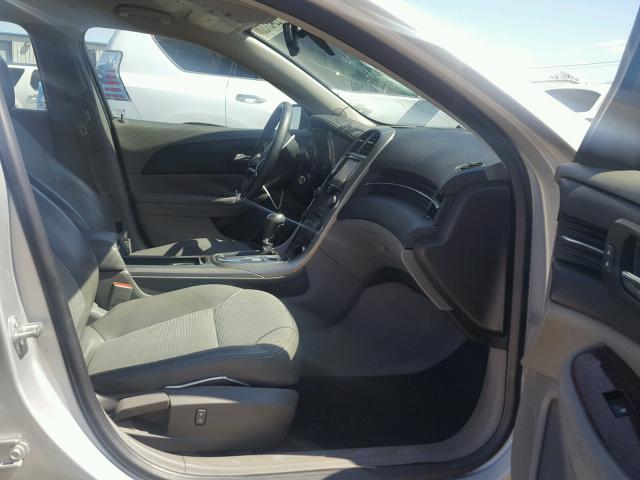 1G11D5SR4DF254954 - 2013 CHEVROLET MALIBU 1LT 银色 照片 5