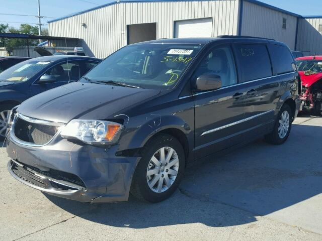 2C4RC1BG9FR752857 - 2015 CHRYSLER TOWN & COU GRAY photo 2