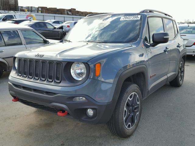 ZACCJBCT1FPC16163 - 2015 JEEP RENEGADE T GRAY photo 2