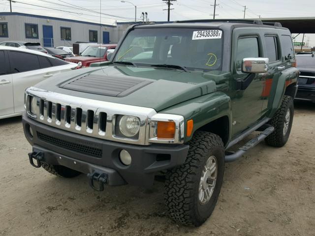 5GTDN136468149653 - 2006 HUMMER H3 GREEN photo 2