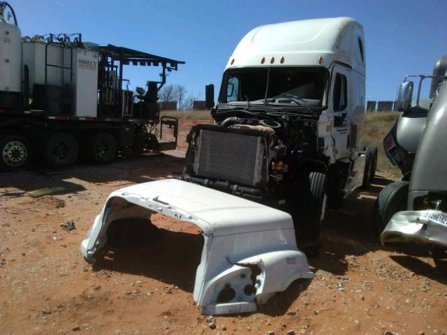 3AKJGLD59GSHM2154 - 2016 FREIGHTLINER CASCADIA 1 WHITE photo 2