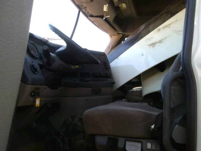 3AKJGLD59GSHM2154 - 2016 FREIGHTLINER CASCADIA 1 WHITE photo 5