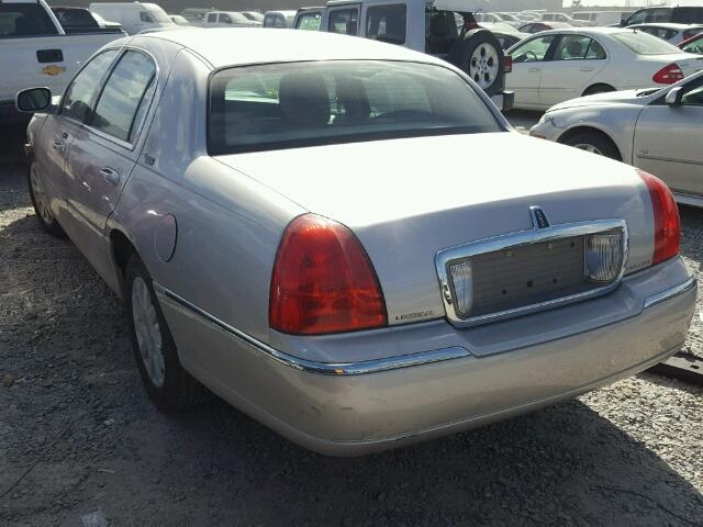 2LNBL8CV0BX764503 - 2011 LINCOLN TOWN CAR S SILVER photo 3