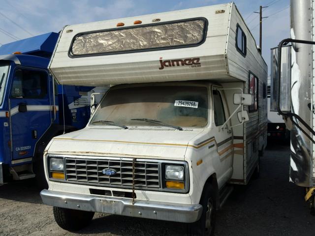 1FDKE30L3DHA83495 - 1983 FORD ECONOLINE BEIGE photo 2