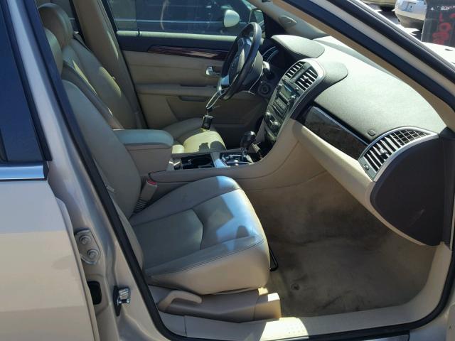 1GYEE637X90148649 - 2009 CADILLAC SRX GOLD photo 5