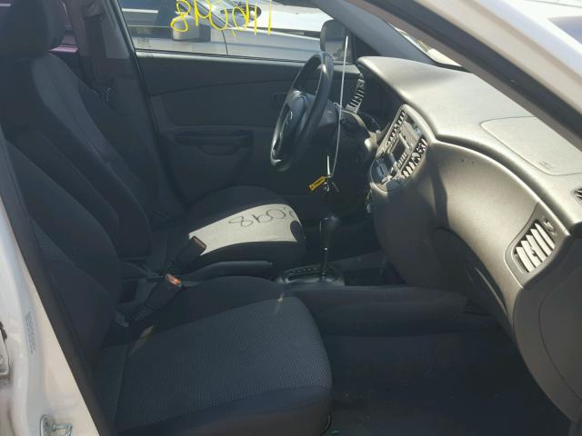 KNADH4A38A6629866 - 2010 KIA RIO LX Սպիտակ լուսանկար 5