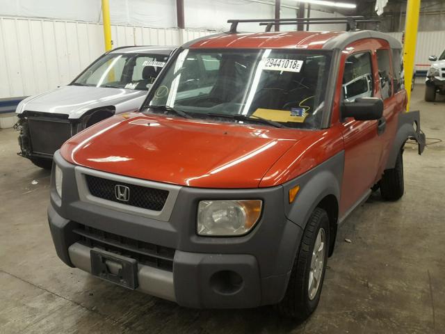 5J6YH28503L015361 - 2003 HONDA ELEMENT EX ORANGE photo 2