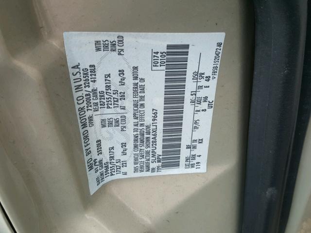 5LMPU28A6XLJ19667 - 1999 LINCOLN NAVIGATOR 金色 照片 10