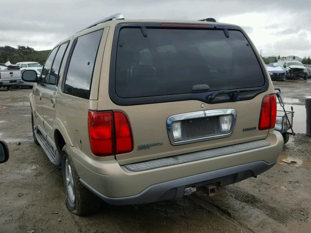 5LMPU28A6XLJ19667 - 1999 LINCOLN NAVIGATOR 金色 照片 3