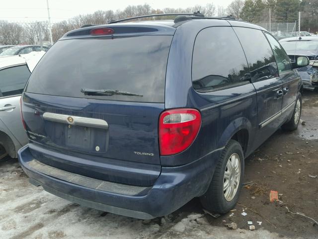 2C4GP54L85R468650 - 2005 CHRYSLER TOWN & COU BLUE photo 4