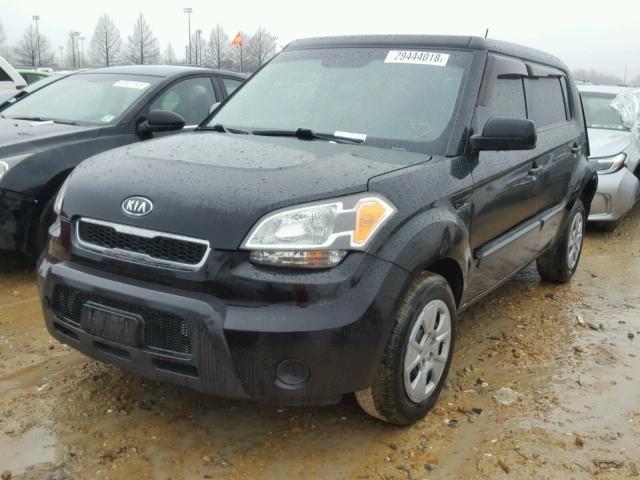 KNDJT2A17B7231146 - 2011 KIA SOUL BLACK photo 2