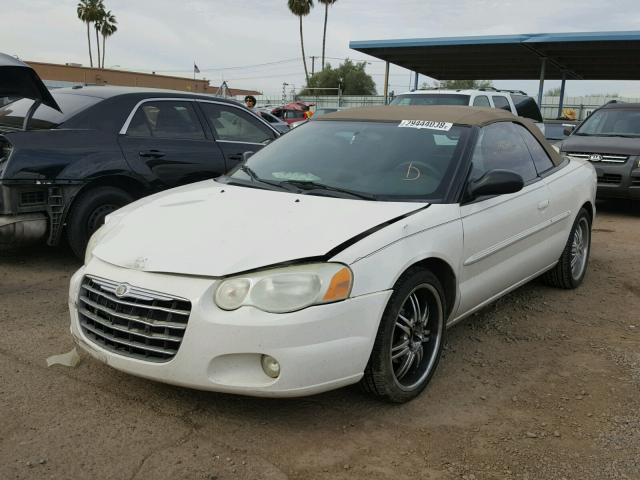 1C3EL55R44N312305 - 2004 CHRYSLER SEBRING LX WHITE photo 2