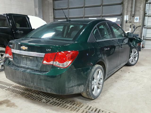 1G1PG5SB9E7334556 - 2014 CHEVROLET CRUZE LTZ GREEN photo 4