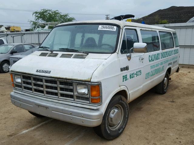 2B5WB35Z3LK730283 - 1990 DODGE RAM WAGON WHITE photo 2