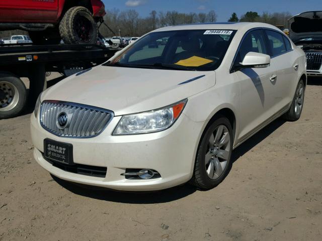 1G4GD5E31CF316166 - 2012 BUICK LACROSSE P WHITE photo 2