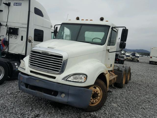 1FUJA6CK17LW95477 - 2007 FREIGHTLINER CONVENTION WHITE photo 2