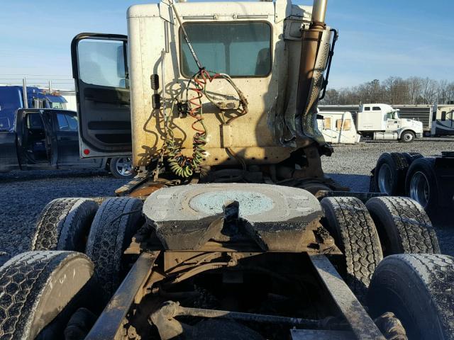 1FUJA6CK17LW95477 - 2007 FREIGHTLINER CONVENTION WHITE photo 6