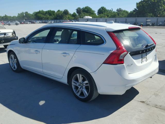 YV140MEB4F1207734 - 2015 VOLVO V60 PREMIE WHITE photo 3